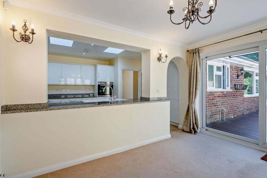 House in Maidstone, Bearsted - View 4