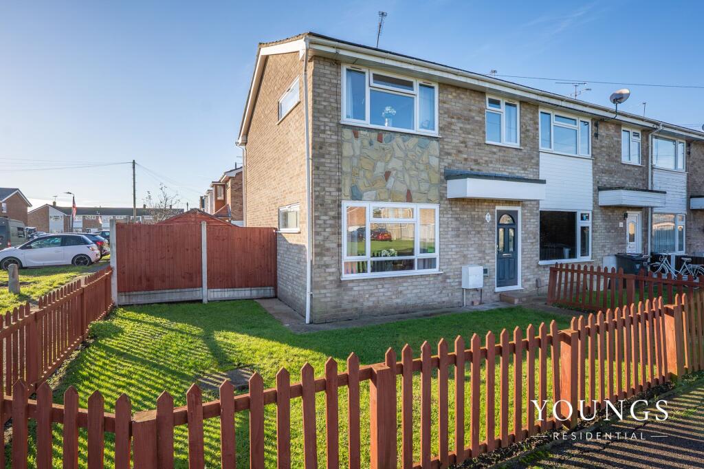 Main image of property: Walkways, Canvey Island, SS8