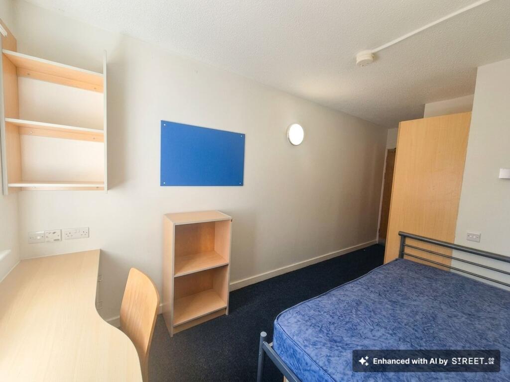 Apartment in Preston - More