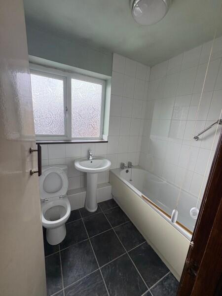 Apartment in Doncaster, Sprotbrough and Cusworth - View 2