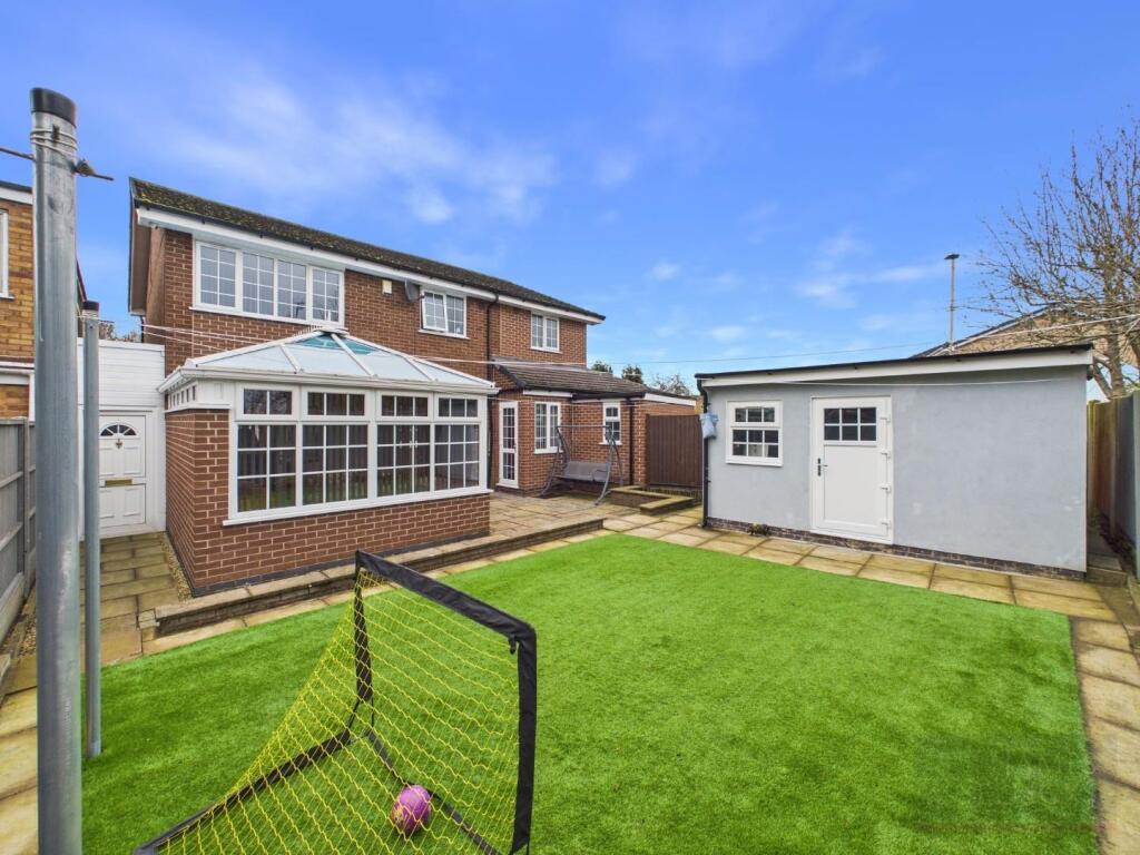 Turnbury Way, Stoneygate, Leicester photo 3