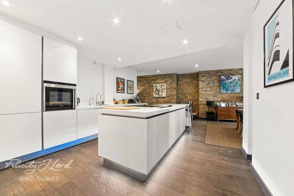 Apartment in London - View 5