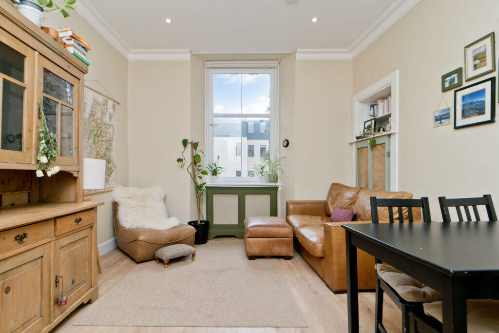 Apartment in Edinburgh, Morningside - View 5