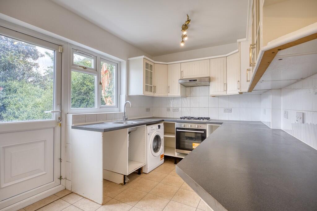 House in Kingston upon Thames - View 4