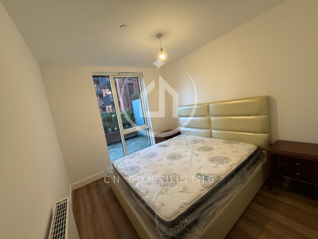 Apartment in Birmingham, West Midlands - View 4