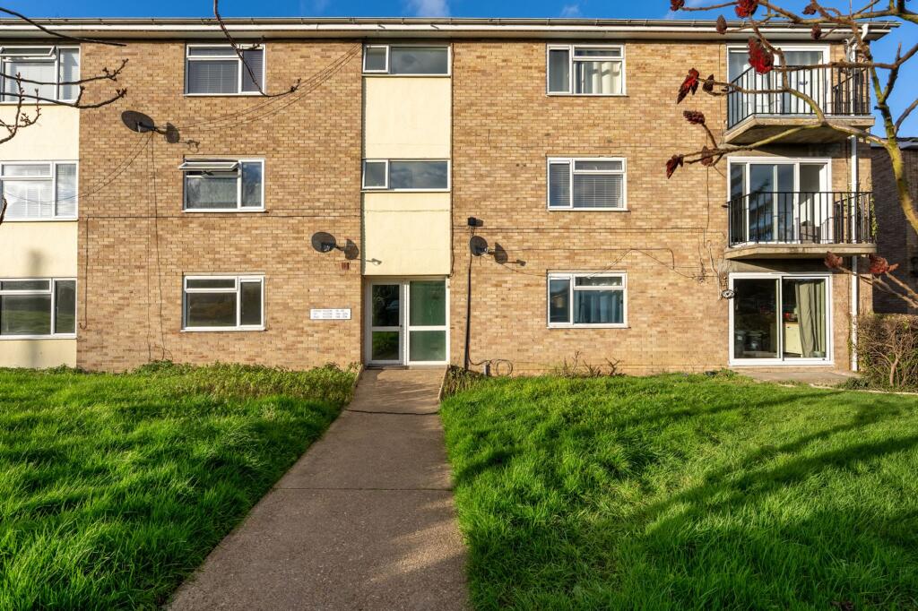 Main image of property: Waldgrooms, Dunmow, CM6