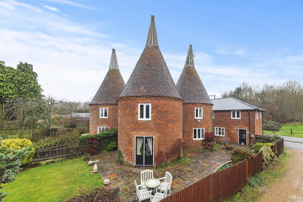 Main image of property: Manor Farm, Laddingford, Maidstone