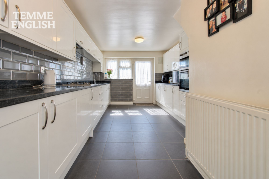 House in Basildon, Essex - More