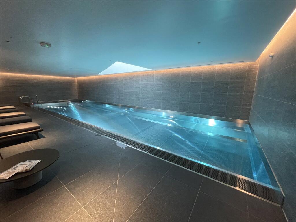 Apartment in Manchester - View 5