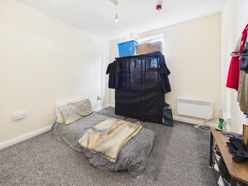 House in East Lindsey, Skegness - More