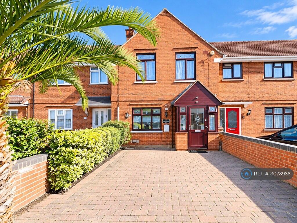 Main image of property: Tomswood Hill, Ilford, IG6