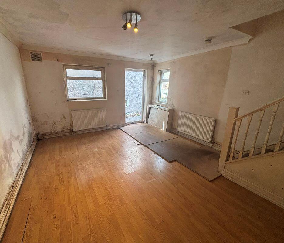 House in London - View 3