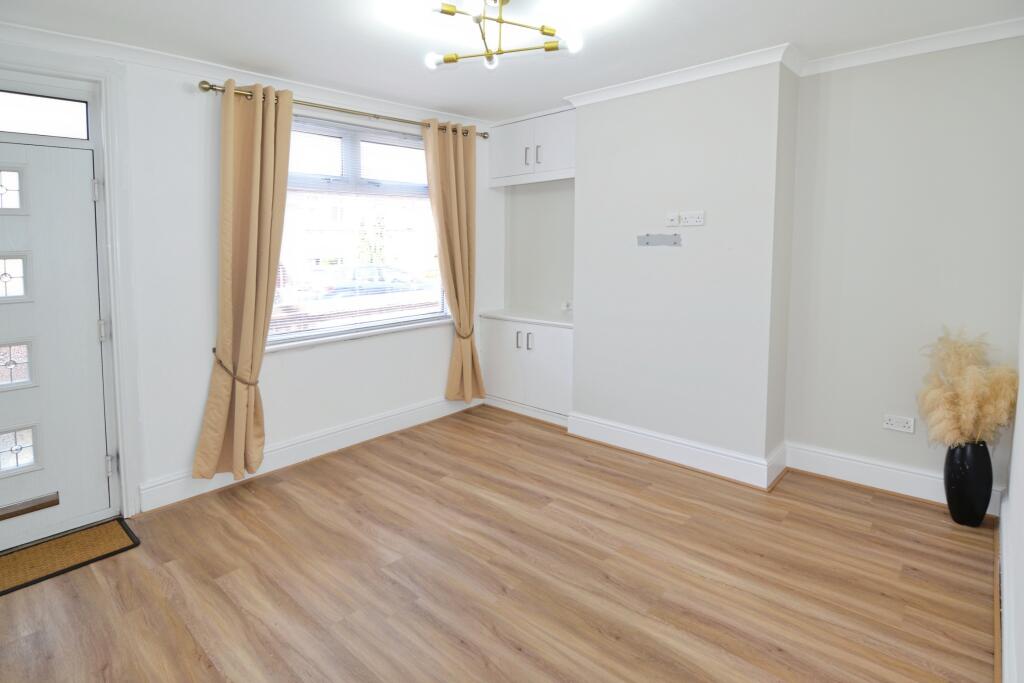 Portland Road, Nottingham, NG16 photo 2