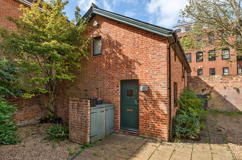 Main image of property: St Thomas Street, Winchester, Hampshire, SO23