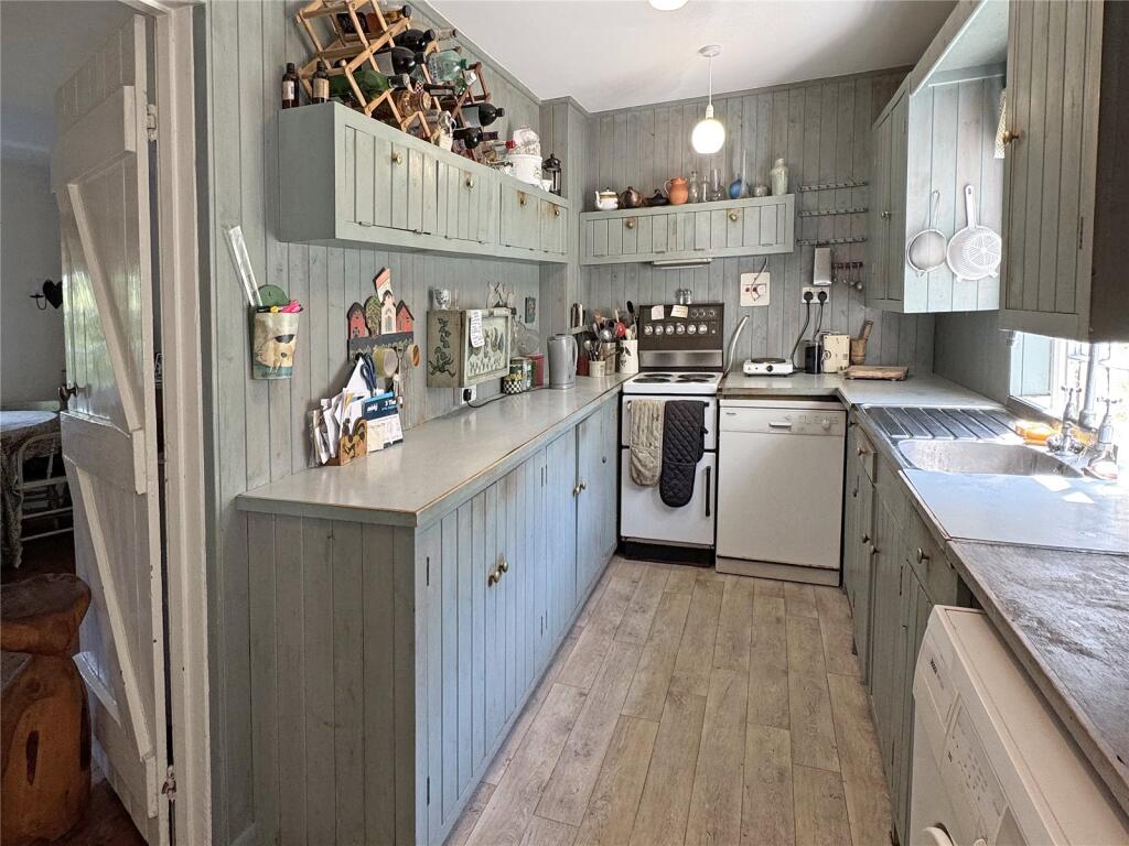 House in Chichester, Wisborough Green - View 5