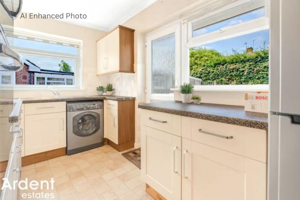 Sidmouth Road, Chelmsford, CM1 photo 3