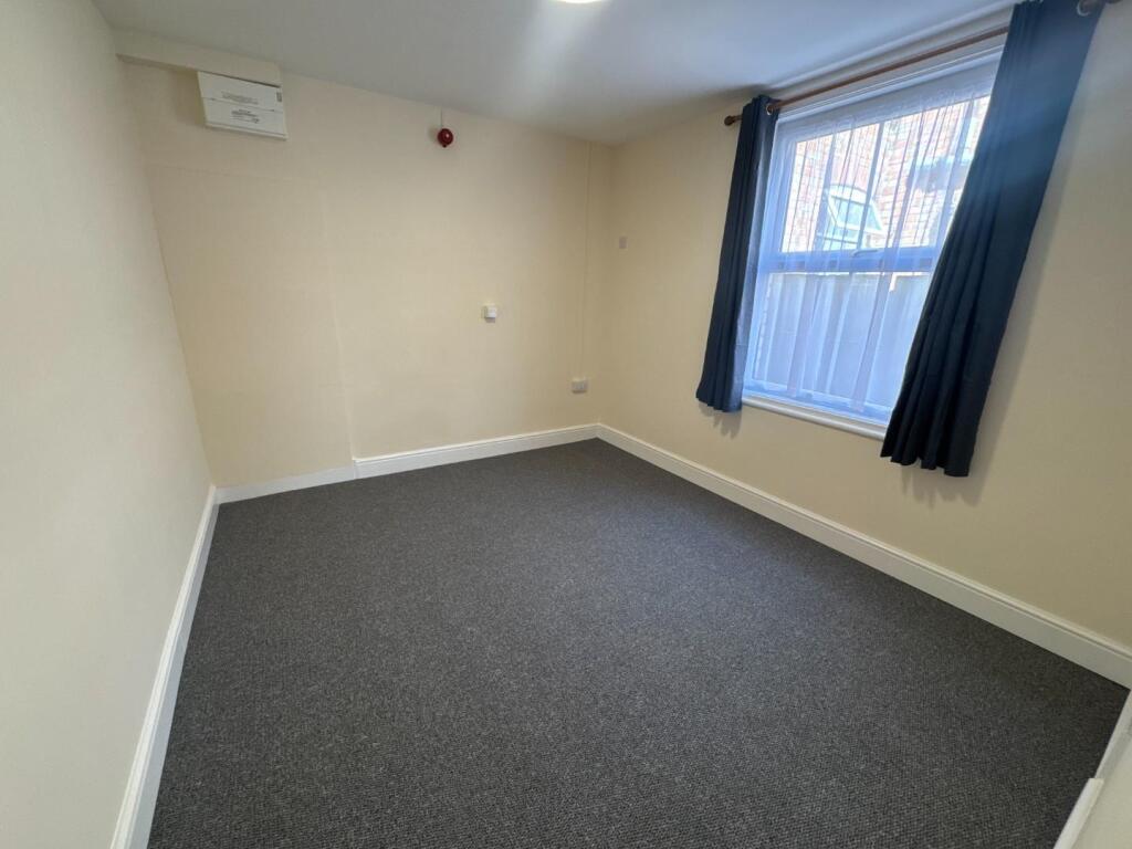 Apartment in Rugby, New Bilton - More