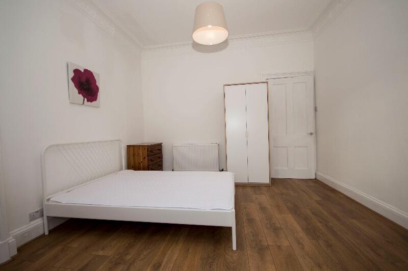Apartment in Kilmarnock - View 2