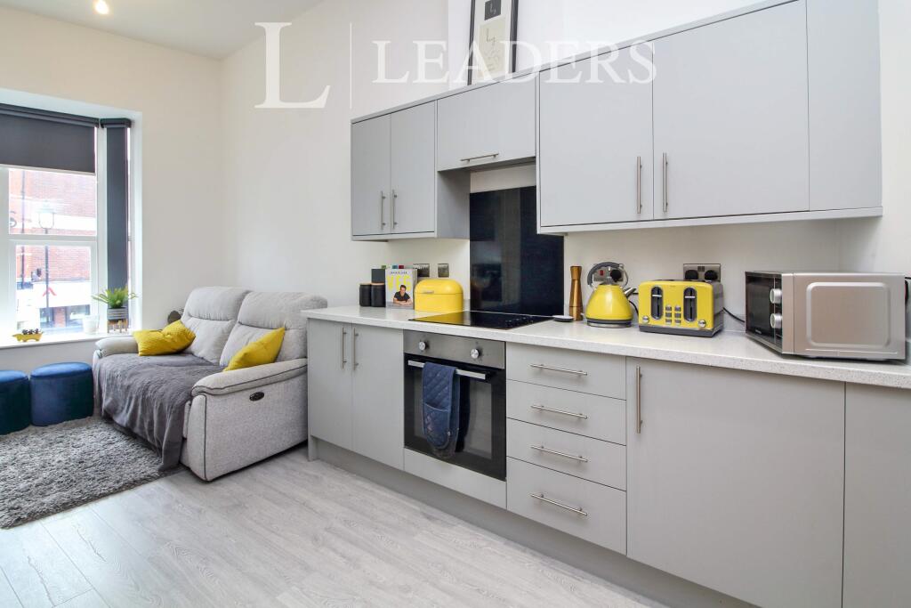 Additional image 3 of High Street, Bromsgrove, Worcestershire, B61