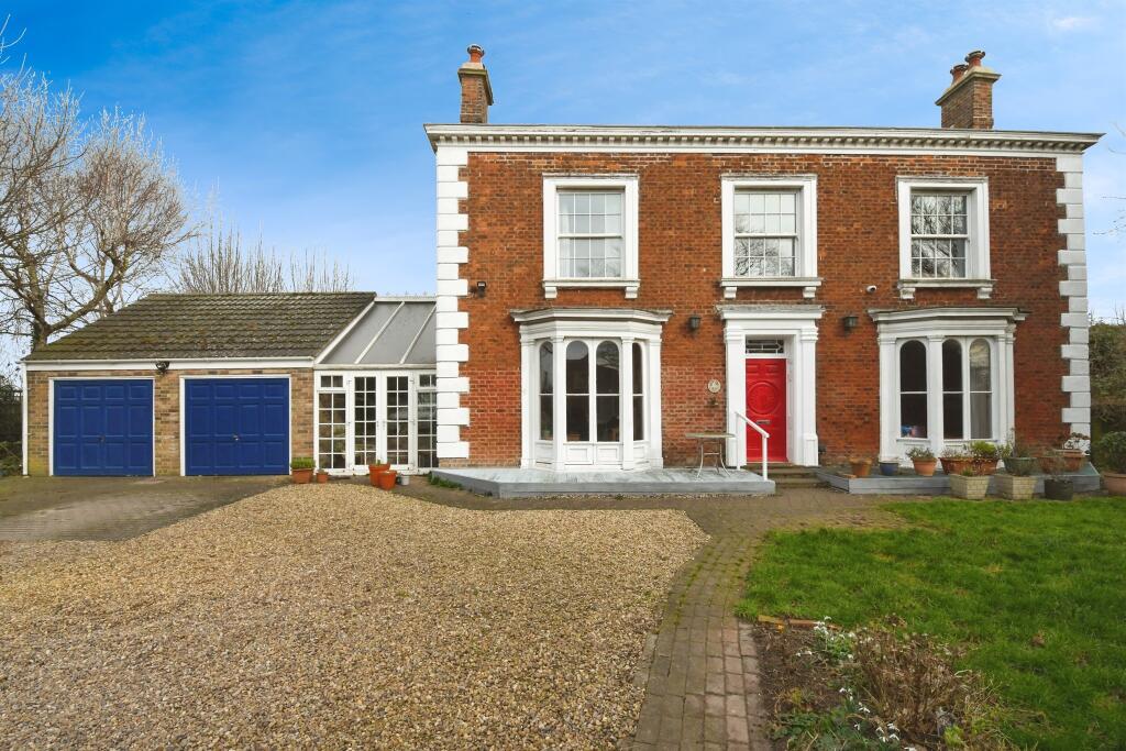 4-bed detached on Holbeach Road, Spalding, £475,000