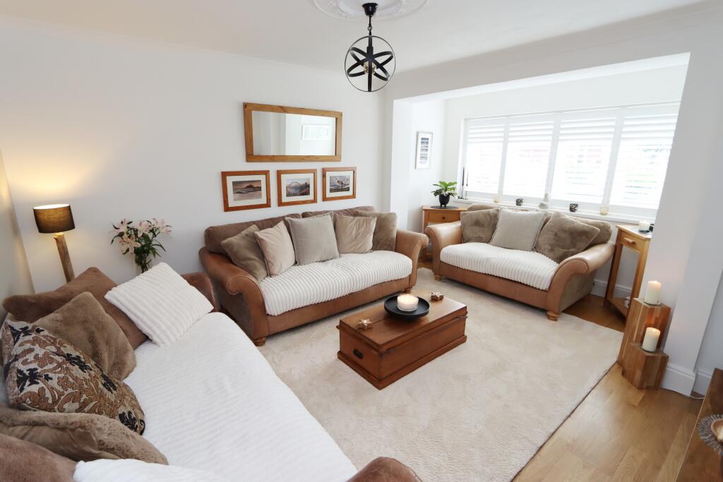House in North Tyneside, Monkseaton - More