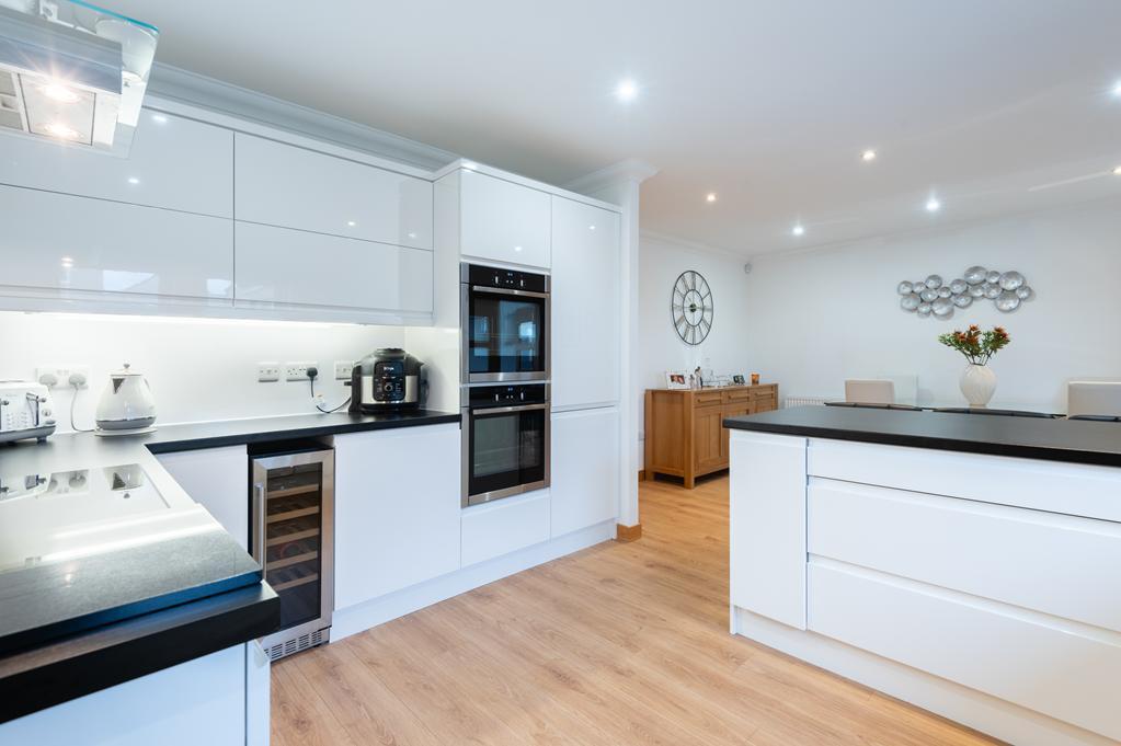 House in Kirkcaldy - More