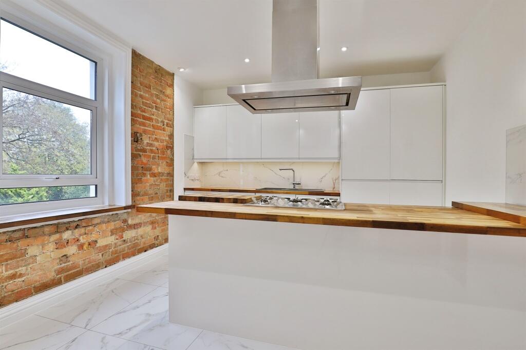 Apartment in Bournemouth - View 5