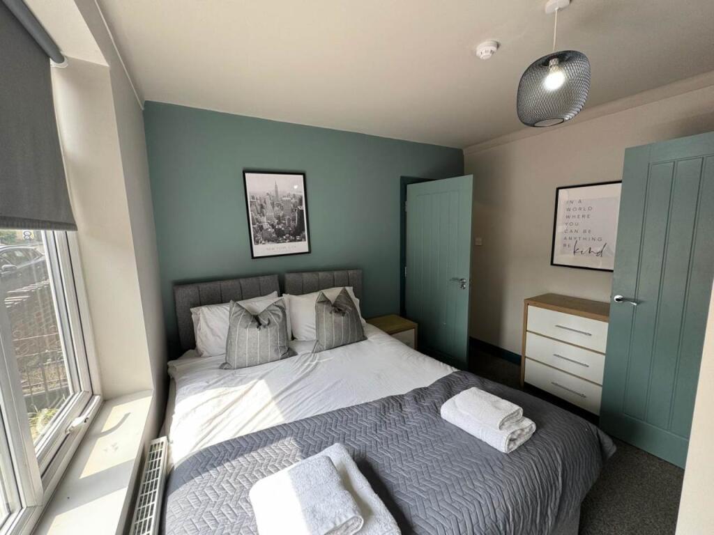 Main image of property: Cobden Terrace (Room 3), Farnley, Leeds