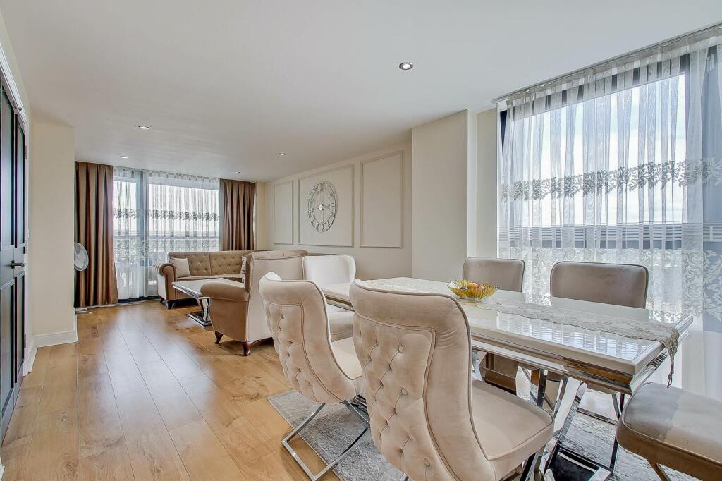 Apartment in London - View 5
