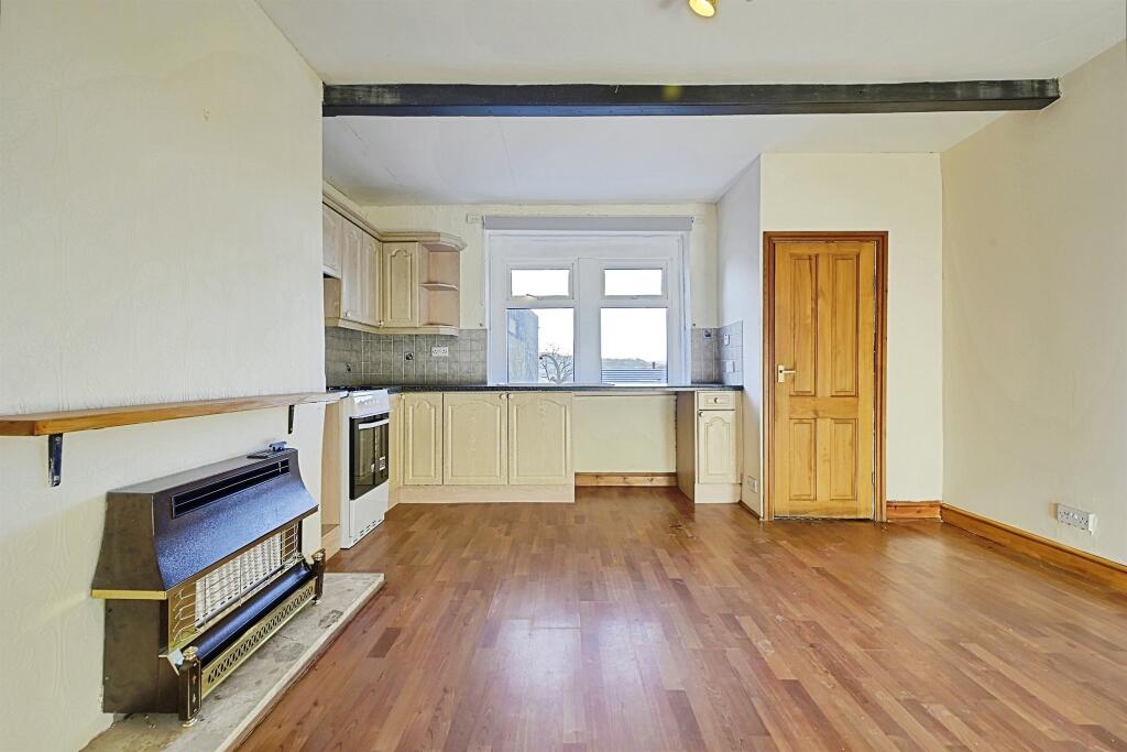 Spring Gardens, Sowerby Bridge photo 3
