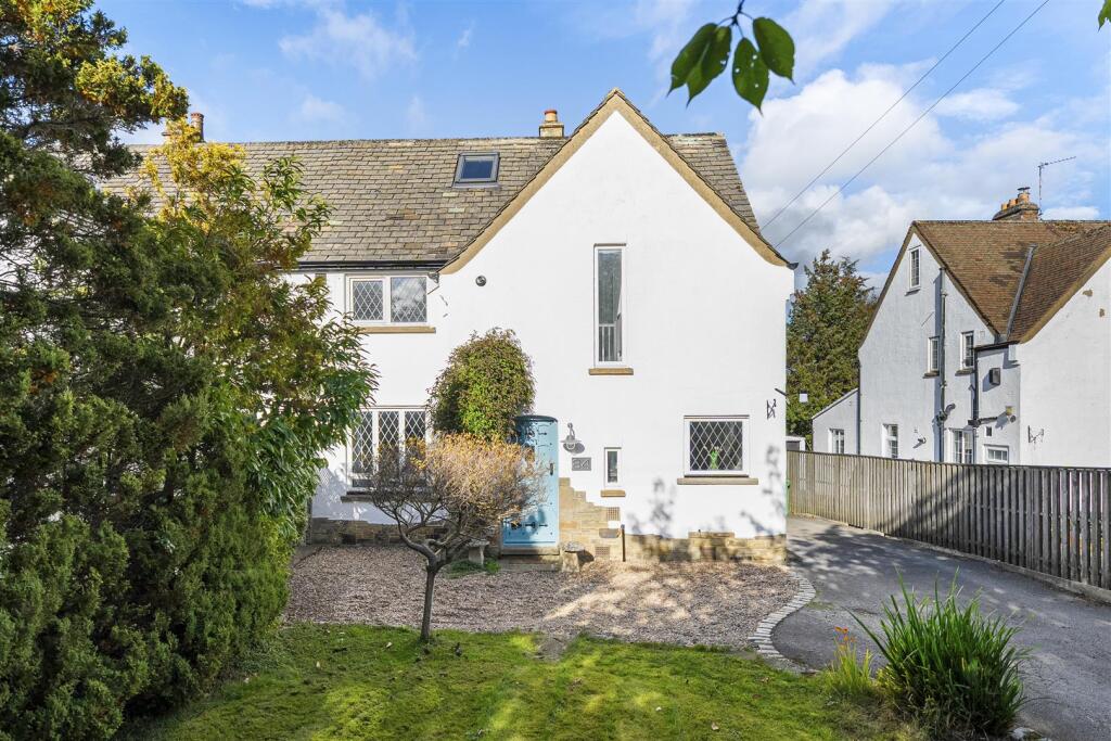 House in Leeds, Park Gate, Tranmere Park - More