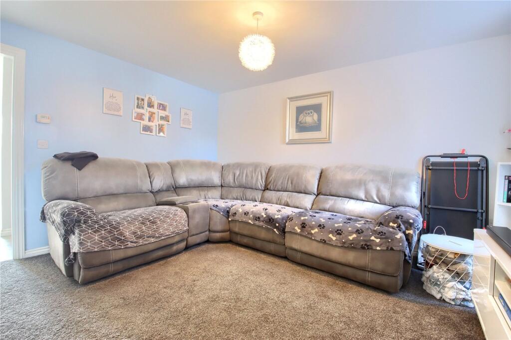 Goosepool Drive, Eaglescliffe, TS16 photo 4
