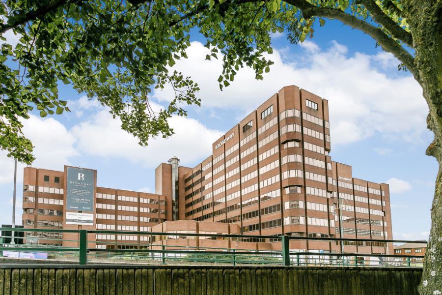 Main image of property: Broadway Apts, Broad Street