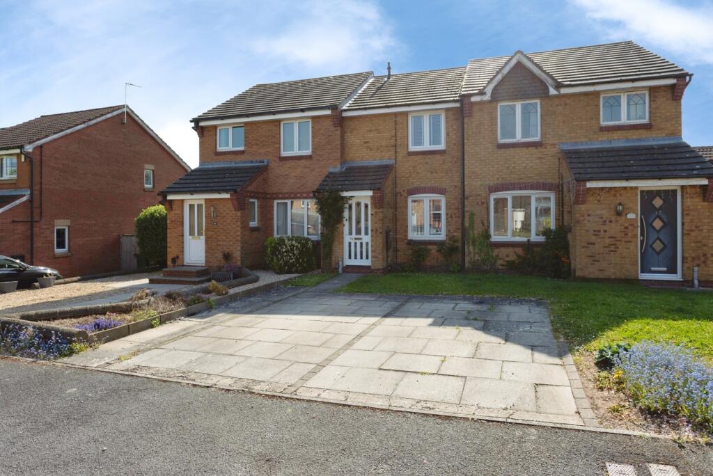 Main image of property: Charlock Gardens, Bingham, Nottinghamshire, NG13