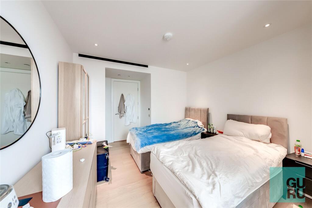 Apartment in London - More
