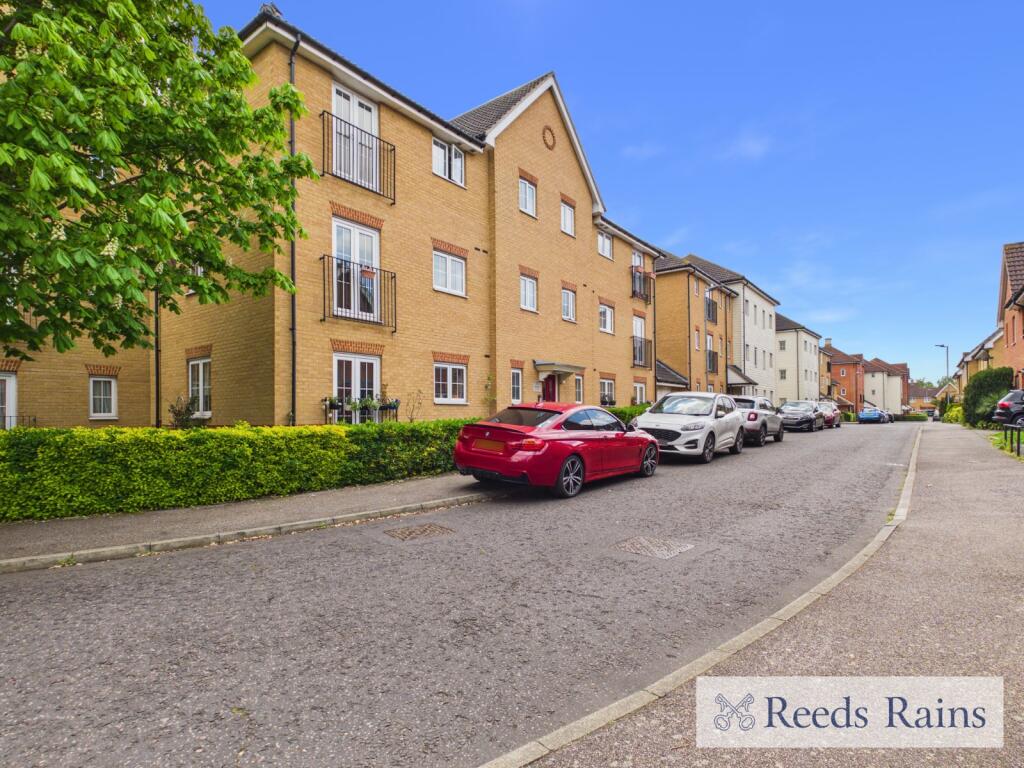 Main image of property: Panyers Gardens, Dagenham, RM10