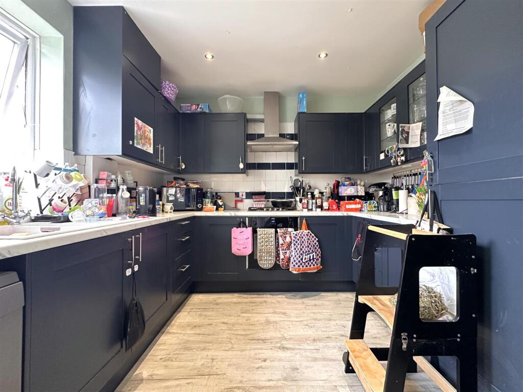 Hawton Lane, Balderton, Newark - View 4