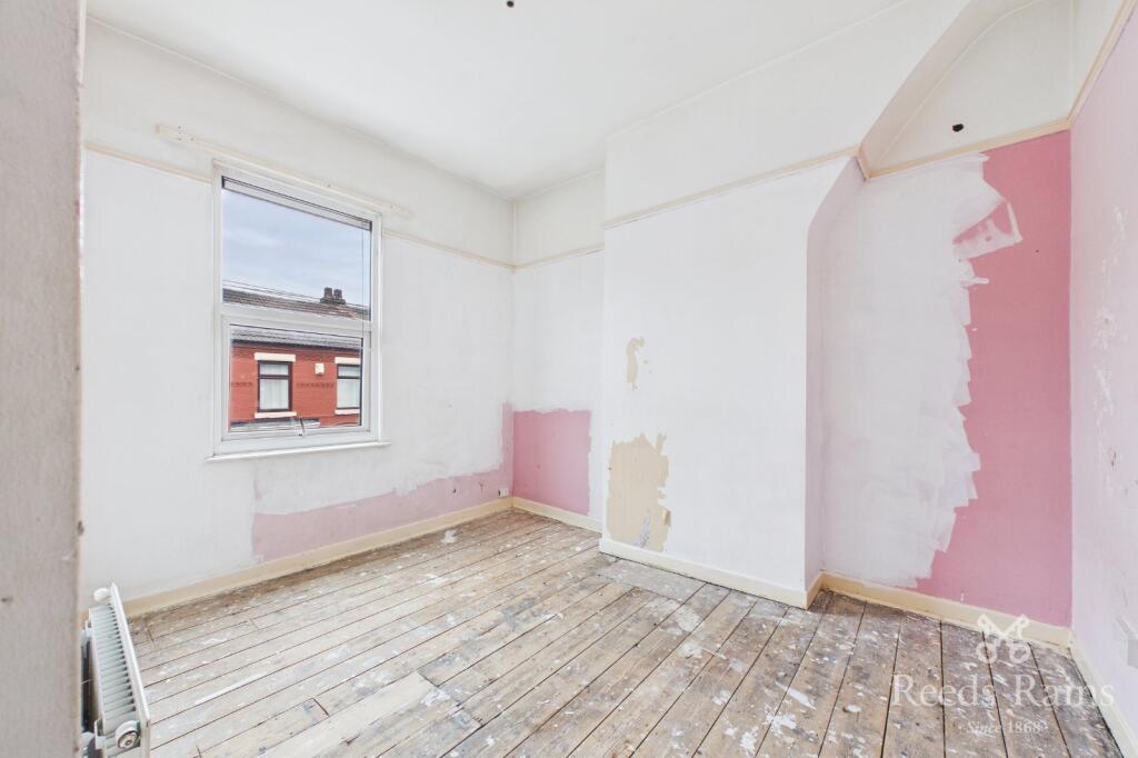 House in Sefton, Seaforth - More