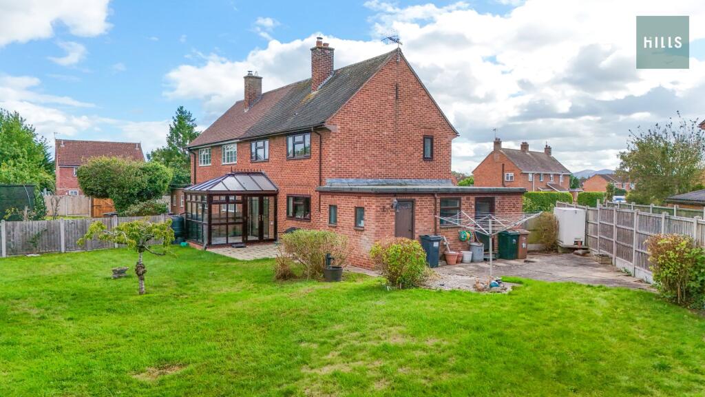 House in Worcester - View 5