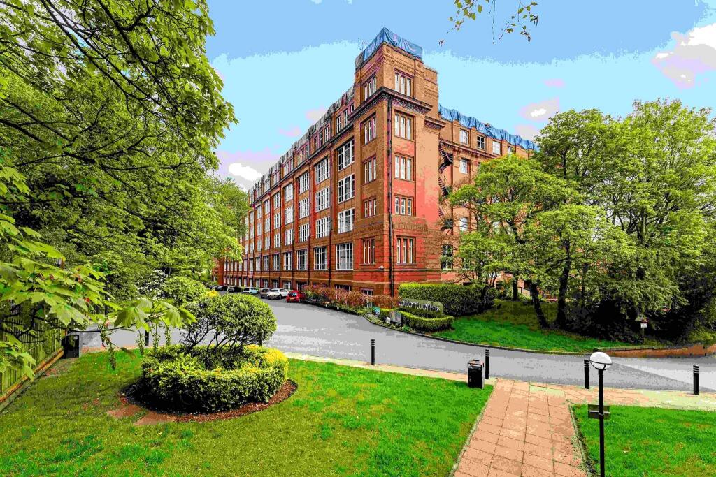 Main image of property: Blackburn Road, Bolton, Greater Manchester, BL1