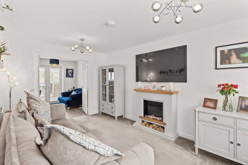 76 Kenny Drive, Maddiston photo 4