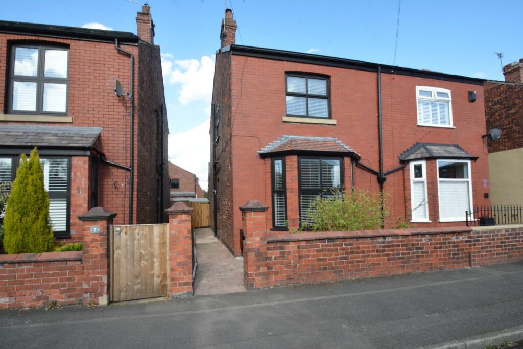 Main image of property: Moorside Avenue, Droylsden, M43