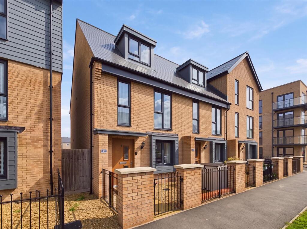 Main image of property: Cowleaze Path, Mead Fields, Banwell, BS29