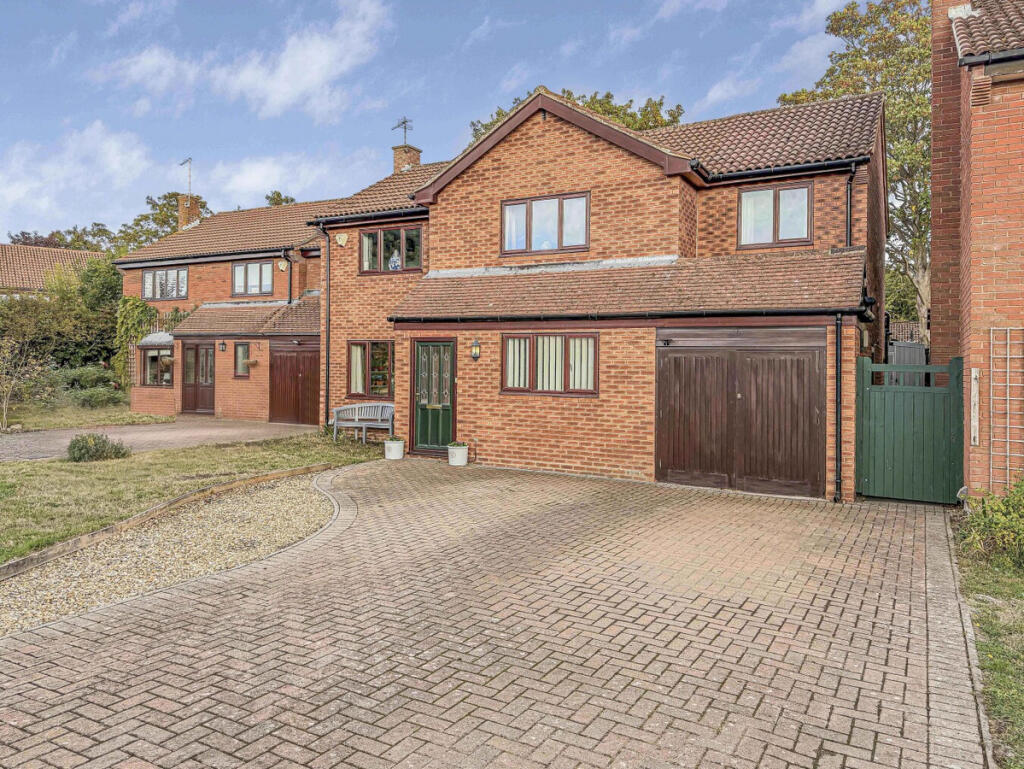 Main image of property: Barleyfields, Didcot, OX11