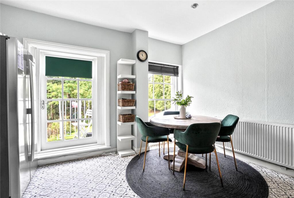 Apartment in Newark and Sherwood, Southwell - View 5