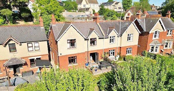 3-bed semi-detached on London Road, Stroud, Gloucestershire, GL5, £390,000