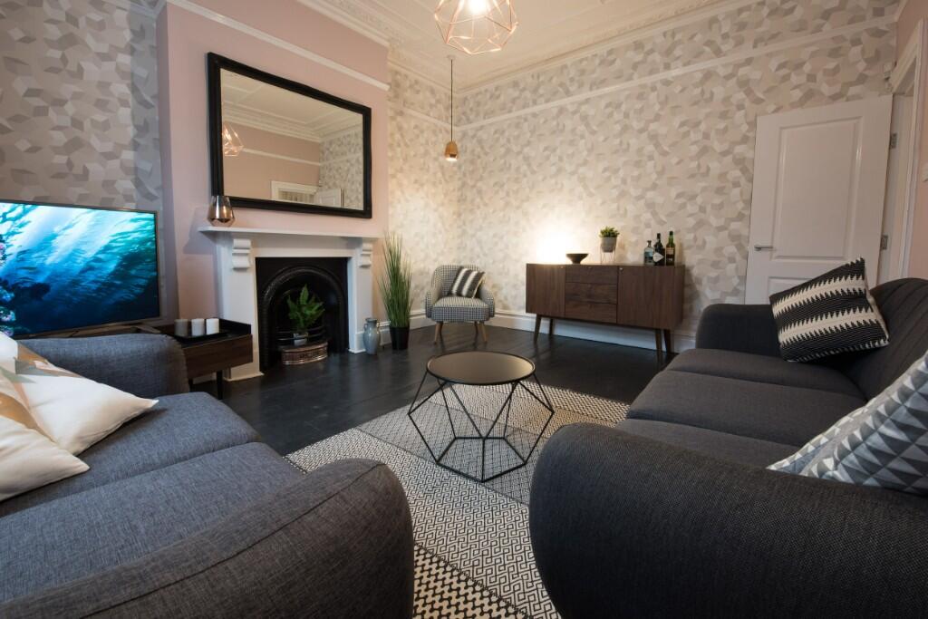 1 bedroom house share for rent