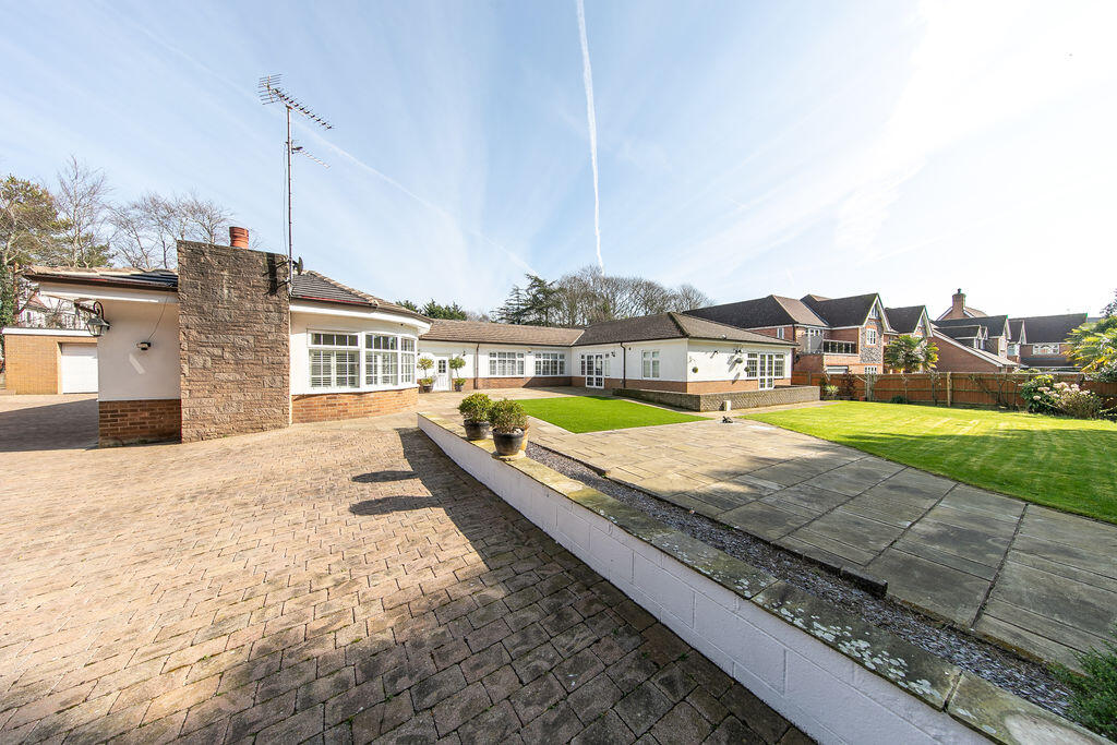 Main image of property: No. 3, Hurstdene Close, Poulton-le-Fylde, Lancs FY6 7DD