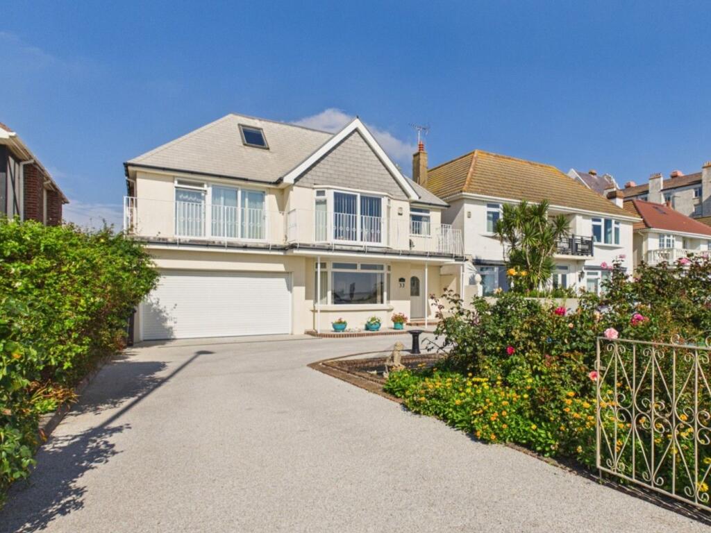West Parade, Worthing, BN11 photo 2