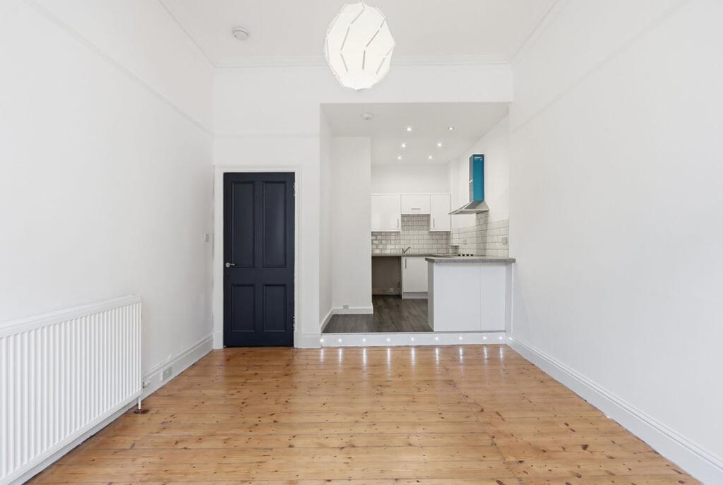 Apartment in Glasgow, Hangingshaw, Mount Florida - View 4